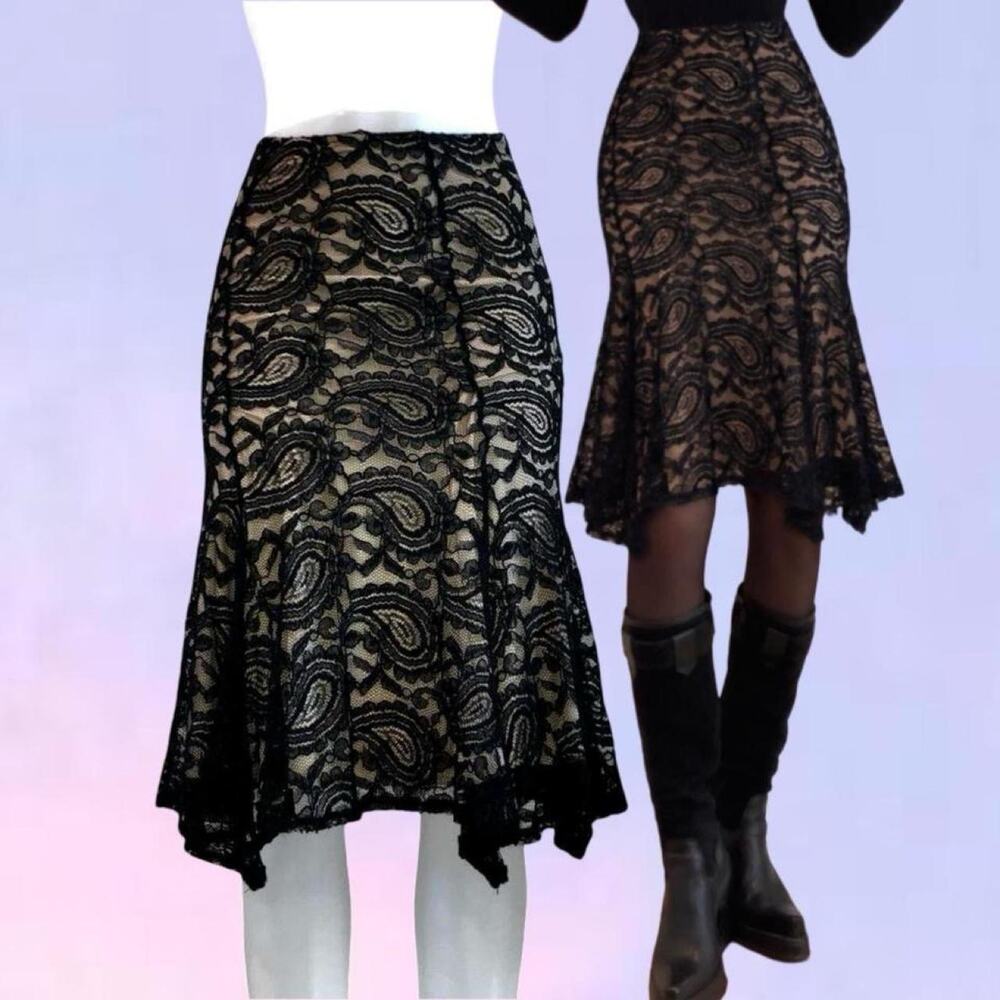 Vintage 90s y2k black lace fairy hankerchief skirt